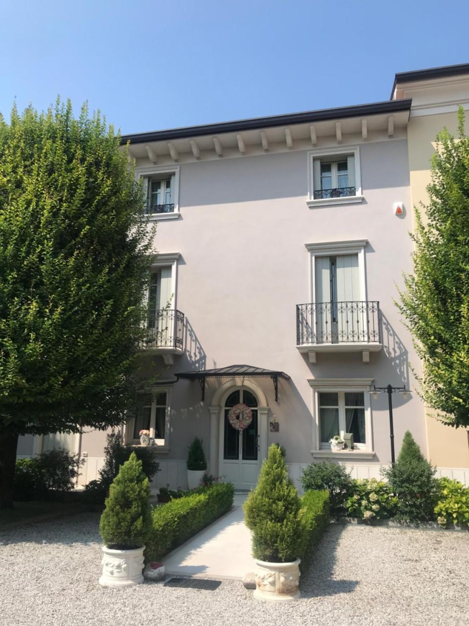 B&B Sul Garda Кастелнуово дел Гарда Екстериор снимка